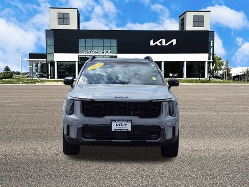 Certified 2025 Kia Sorento SX Prestige AWD/4WD image 4