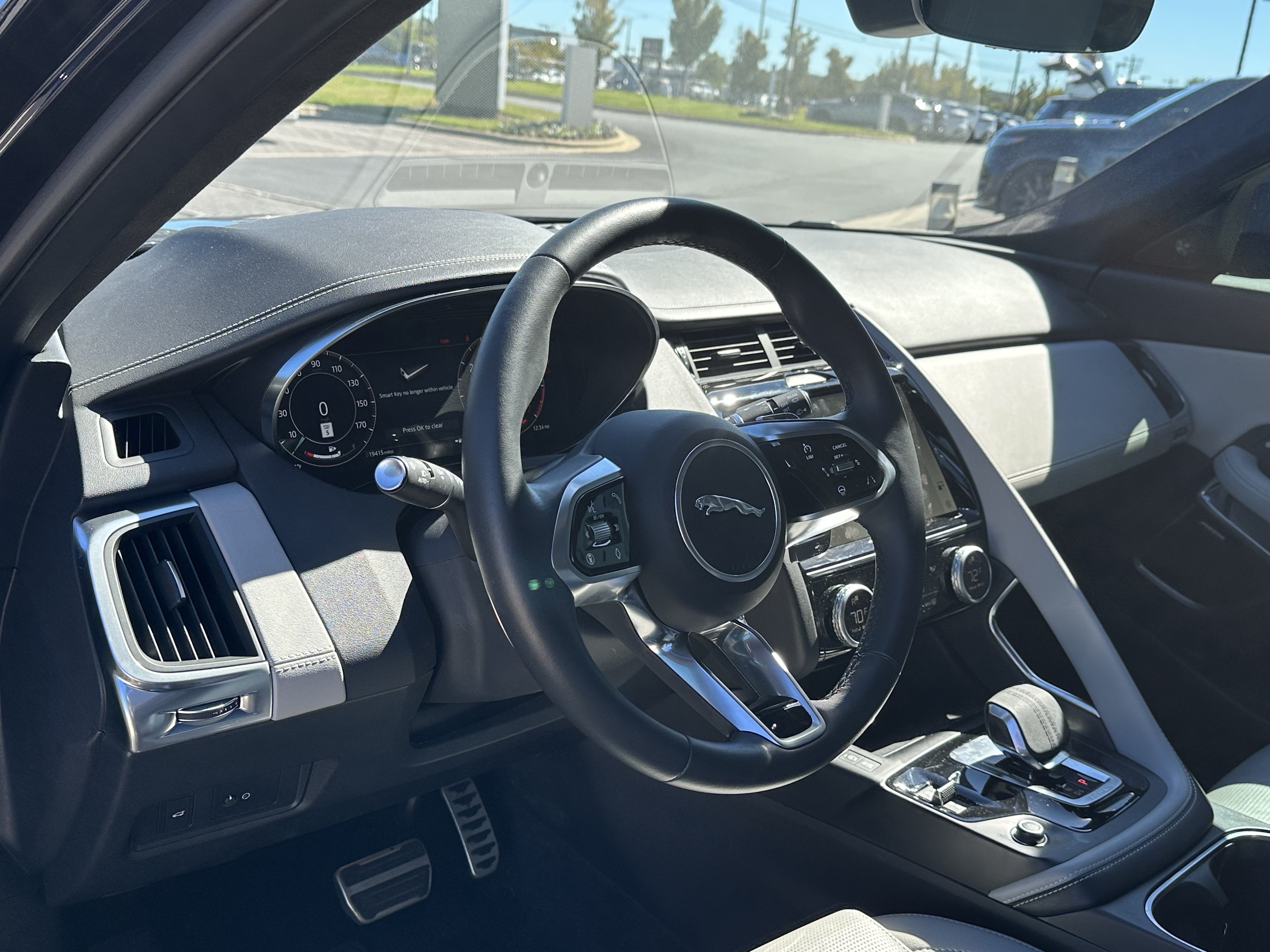Used 2024 Jaguar E-PACE R-Dynamic SE AWD/4WD image 20