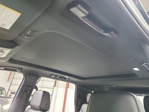 Used 2023 GMC Yukon Denali image 22