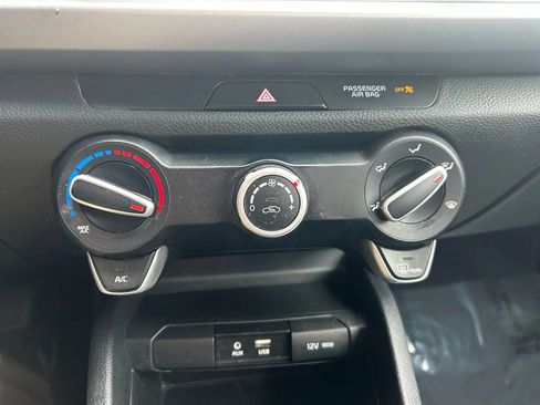 Used 2020 Kia Rio S image 9