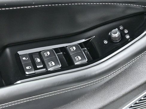 Used 2023 Jeep Grand Cherokee L Overland AWD/4WD image 14