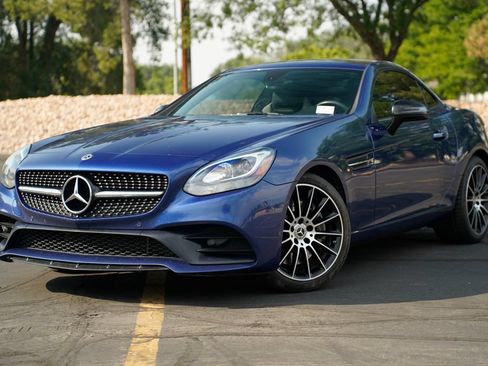 Used 2019 Mercedes-Benz SLC 300 image 1