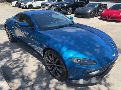 Used 2020 Aston Martin V8 Vantage Coupe RWD image 3