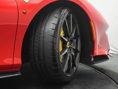 Used 2020 Ferrari 488 Pista Coupe RWD image 26