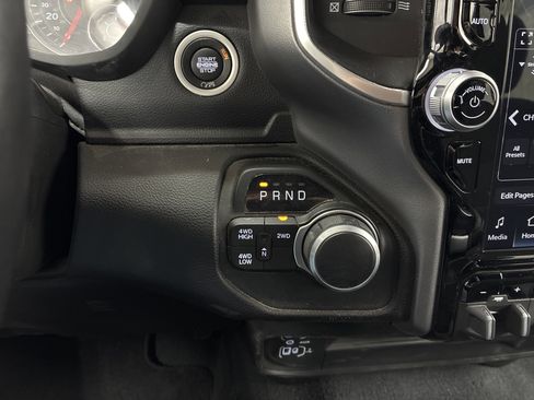 Certified 2024 RAM 2500 Big Horn w/ Night Edition AWD/4WD image 20