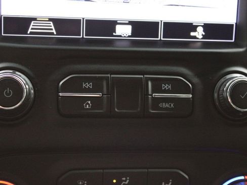 Used 2020 Chevrolet Silverado 1500 RST image 21