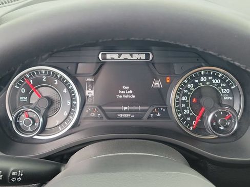 Used 2025 RAM 1500 Big Horn AWD/4WD image 30