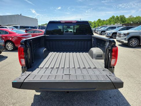 New 2025 GMC Sierra 1500 SLE w/ Preferred Package image 6