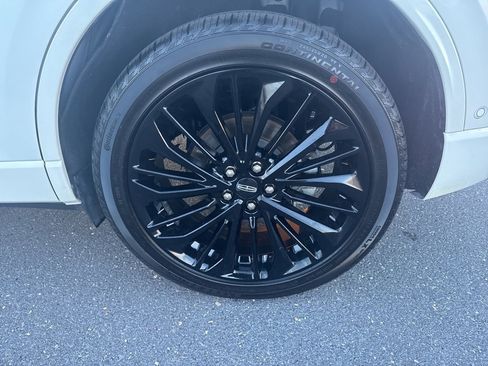 Certified 2023 Lincoln Corsair Reserve w/ Equipment Group 202A image 12