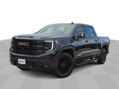 Used 2025 GMC Sierra 1500 Elevation w/ Elevation Premium Package
