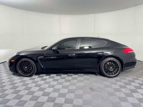 Used 2015 Porsche Panamera image 2