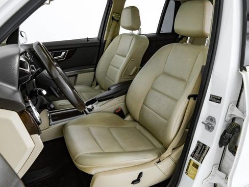 Used 2013 Mercedes-Benz GLK 350 2WD image 25