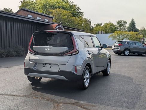 Used 2023 Kia Soul S image 4