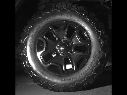 Used 2014 Jeep Wrangler Sport AWD/4WD image 9