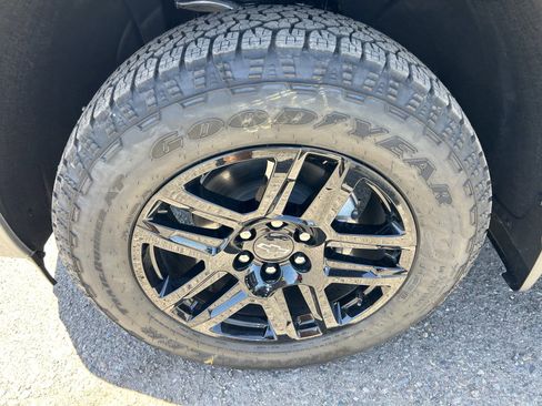 Used 2026 Chevrolet Silverado 1500 RST w/ RST Select Package RWD image 8
