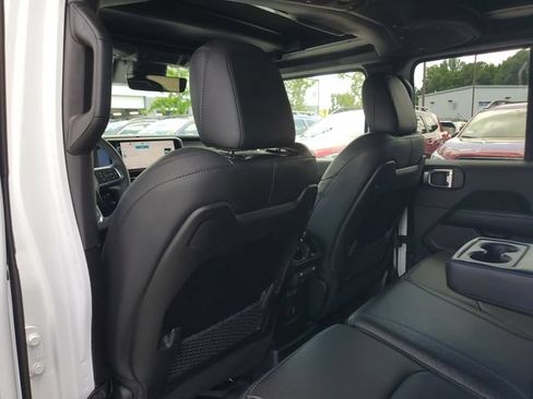 Certified 2024 Jeep Wrangler High Altitude AWD/4WD image 13