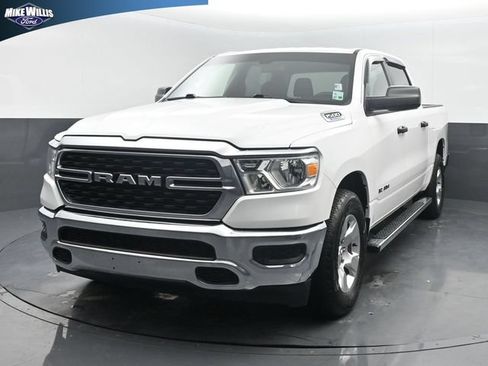 Used 2023 RAM 1500 Big Horn RWD image 3