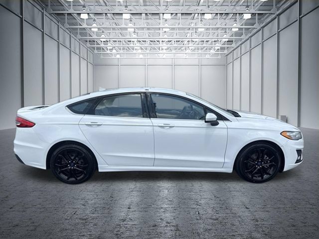 Used 2020 Ford Fusion SE w/ Equipment Group 151A FWD image 6