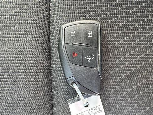 Used 2025 Chevrolet Silverado 1500 W/T image 24