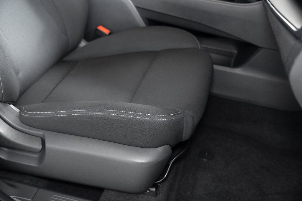 Used 2023 Nissan Rogue S FWD image 23