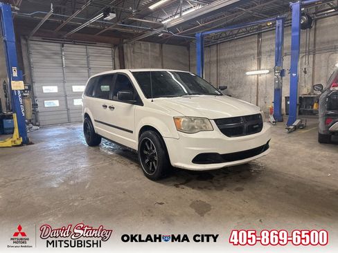 Used 2012 RAM C/V Base image 1