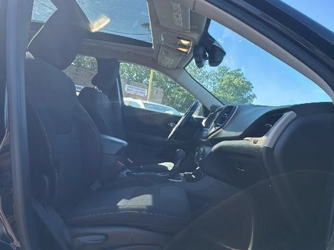 Used 2015 Jeep Cherokee Latitude w/ Comfort/Convenience Group AWD/4WD image 26