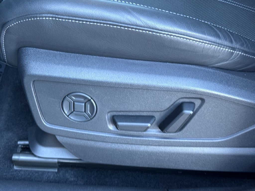 Used 2025 Audi Q5 Premium Plus AWD/4WD image 14