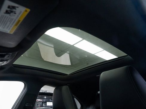 Used 2019 Mercedes-Benz CLA 250 CLA 250 image 16