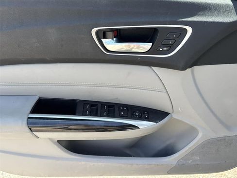 Used 2020 Acura TLX FWD image 30