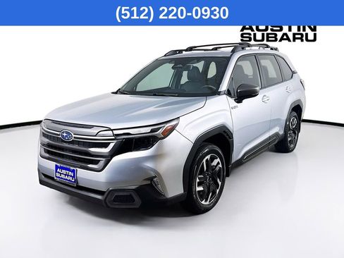 Certified 2025 Subaru Forester Limited image 4