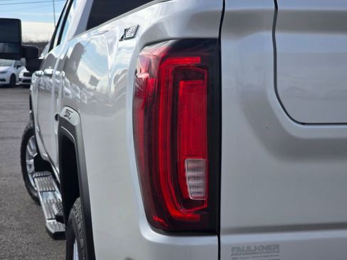 Used 2021 GMC Sierra 2500 SLT w/ SLT Premium Package image 14