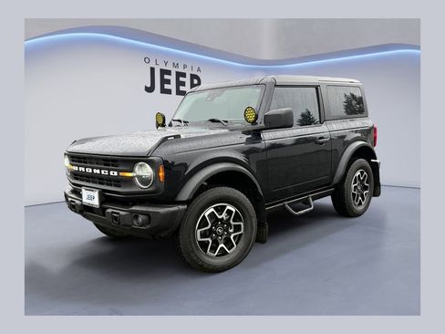 Used 2022 Ford Bronco Black Diamond image 1