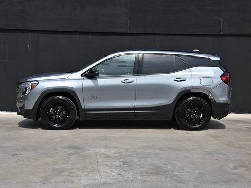 Used 2024 GMC Terrain AT4 w/ Tech Package AWD/4WD image 8