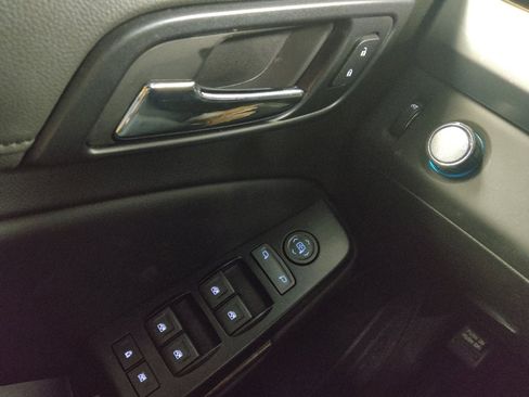 Used 2019 Chevrolet Tahoe LS w/ Enhanced Driver Alert Package image 27