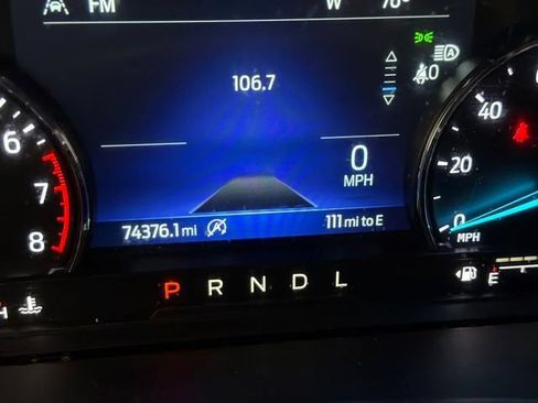 Used 2021 Ford Explorer XLT w/ Equipment Group 202A AWD/4WD image 21