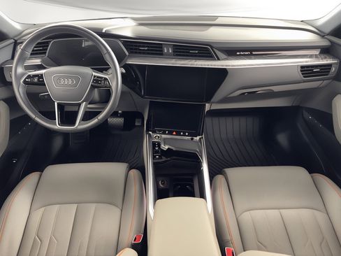 Used 2023 Audi e-tron Chronos w/ Chronos Package image 19