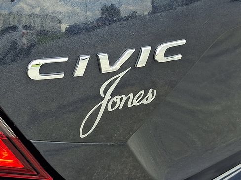 Used 2019 Honda Civic LX image 29