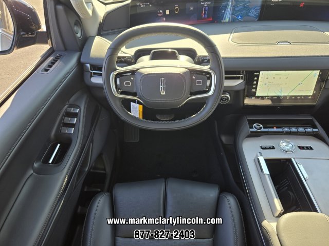 New 2027 Lincoln Navigator Premiere AWD/4WD image 11