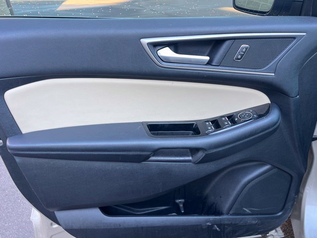 Used 2018 Ford Edge SEL w/ Equipment Group 201A AWD/4WD image 21