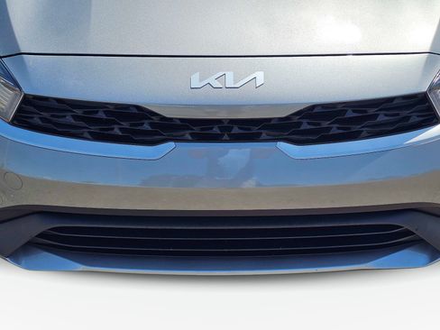 Certified 2024 Kia Forte LXS w/ LXS Technology Package FWD image 3