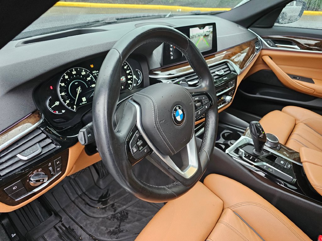 Used 2018 BMW 530e RWD image 25