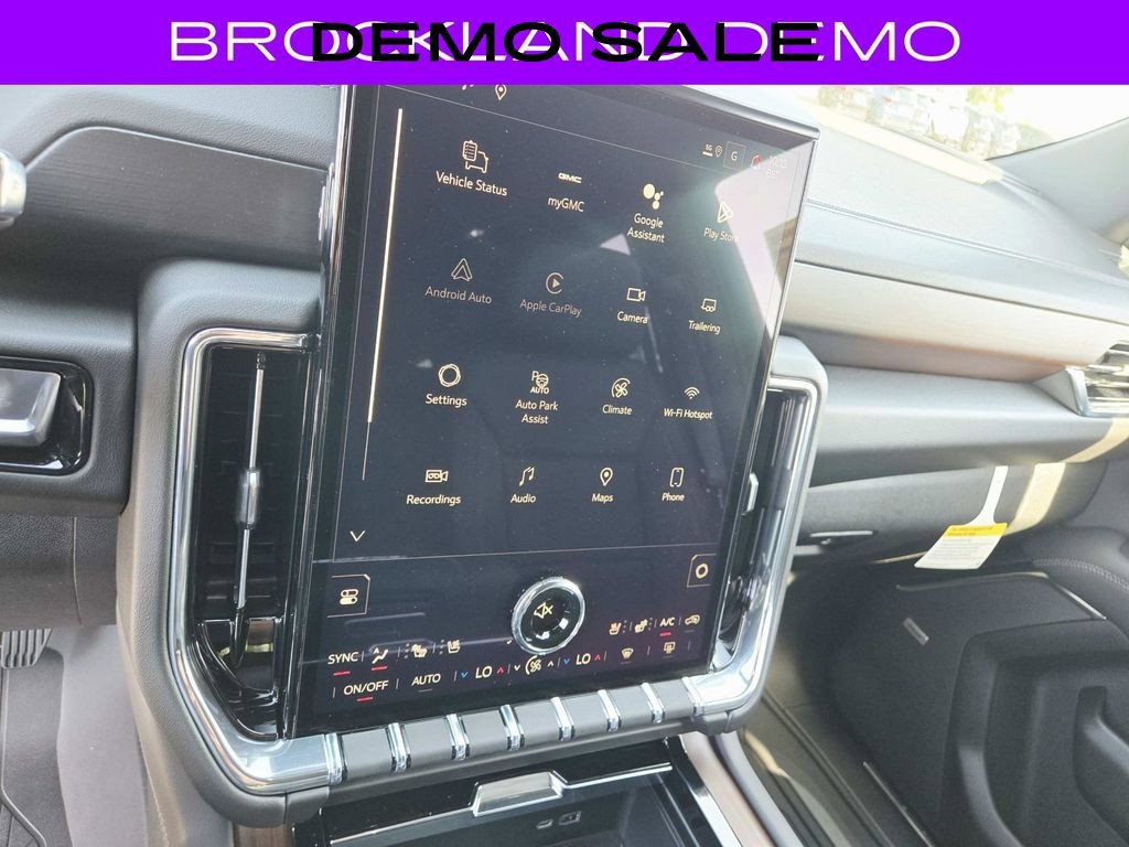 New 2026 GMC Yukon Denali w/ Denali Reserve Package AWD/4WD image 26