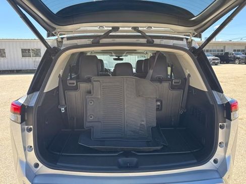 Used 2023 Nissan Pathfinder Platinum AWD/4WD image 31