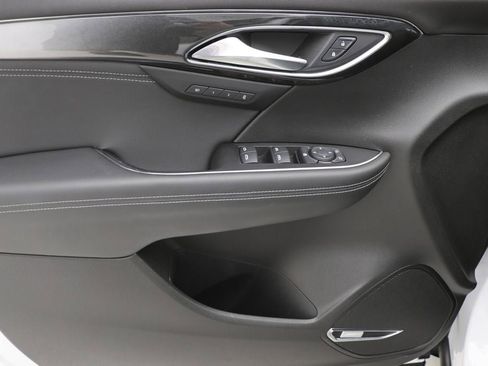 Used 2025 Buick Envision Preferred image 14