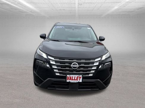 Used 2024 Nissan Rogue SV AWD/4WD image 3