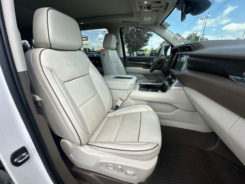 Certified 2023 GMC Yukon XL Denali image 30