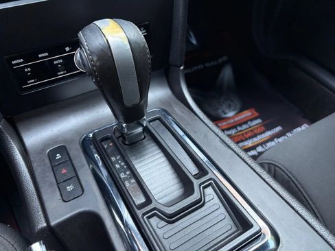 Used 2013 Ford Mustang Coupe RWD image 23