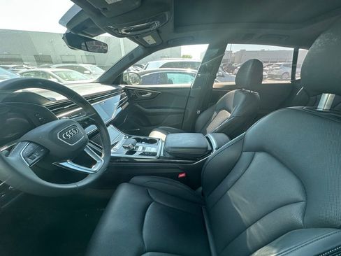 Used 2025 Audi Q8 Prestige w/ Prestige Package image 7
