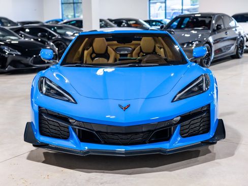 Used 2023 Chevrolet Corvette Z06 RWD image 11