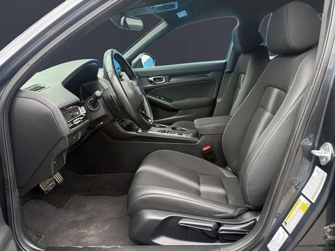 Used 2025 Honda Civic Sport image 9
